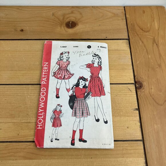 Girl's Dress Hollywood 1490 Sewing Pattern Child Size 6 Years Vintage 1940s - Picture 2 of 3